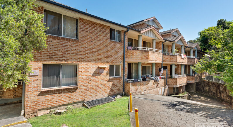 2/5-7 Tottenham Street, Granville NSW 2142