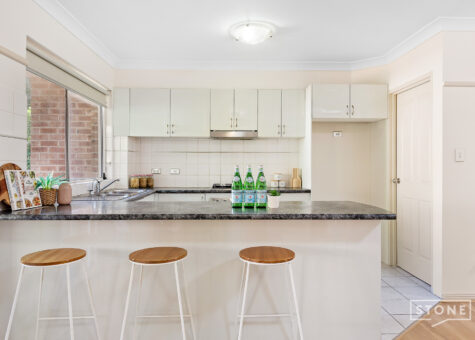 2/5-7 Tottenham Street