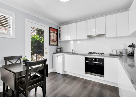 29 The Cascades Mount