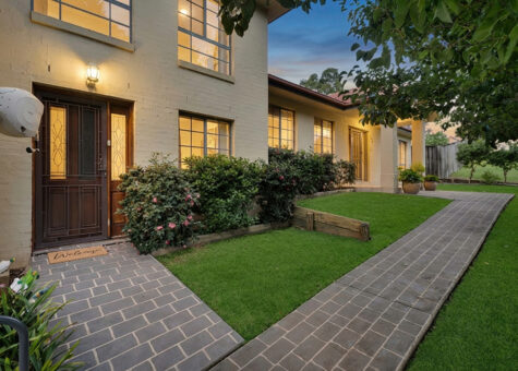 29 The Cascades Mount