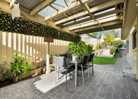 29 The Cascades Mount