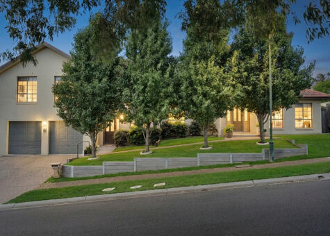 29 The Cascades Mount