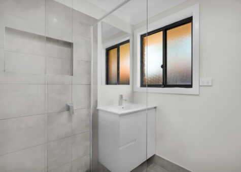 8 & 8a Mulgara Place