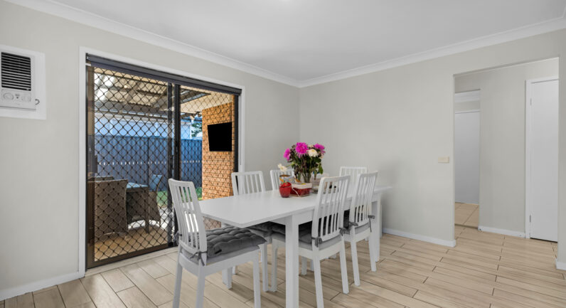 8 & 8a Mulgara Place, St Helens Park NSW 2560