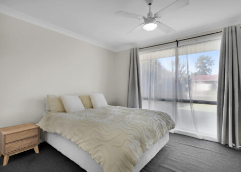 8 & 8a Mulgara Place