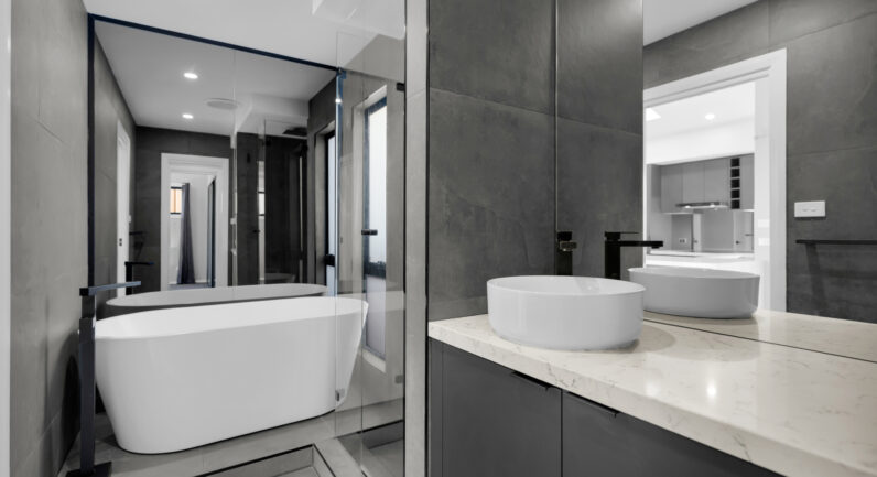 8 & 8a Mulgara Place, St Helens Park NSW 2560