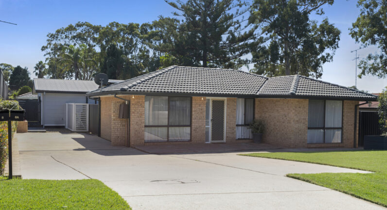8 & 8a Mulgara Place, St Helens Park NSW 2560
