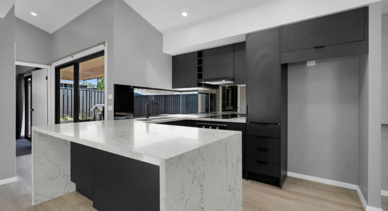 8 & 8a Mulgara Place, St Helens Park NSW 2560