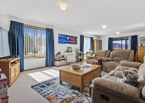 1749 Channel Highway