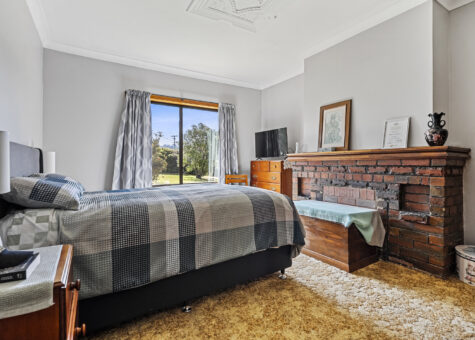 1749 Channel Highway