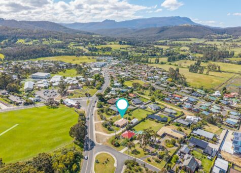 1749 Channel Highway