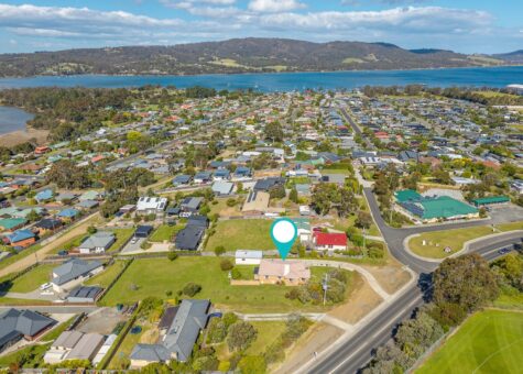 1749 Channel Highway