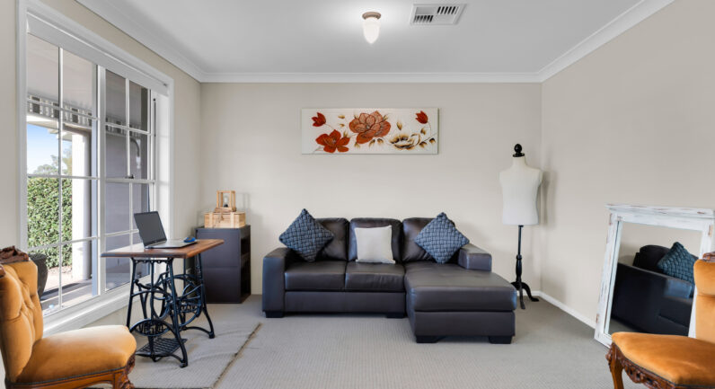 3 Crawford Creek Place, Razorback NSW 2571