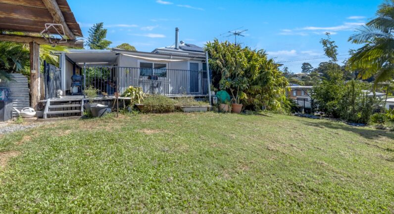11 Carrington Street, West Kempsey NSW 2440