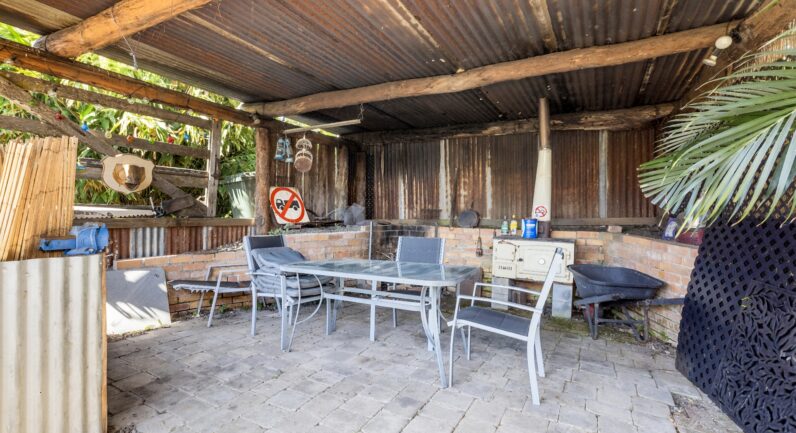 11 Carrington Street, West Kempsey NSW 2440