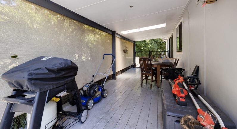 11 Carrington Street, West Kempsey NSW 2440