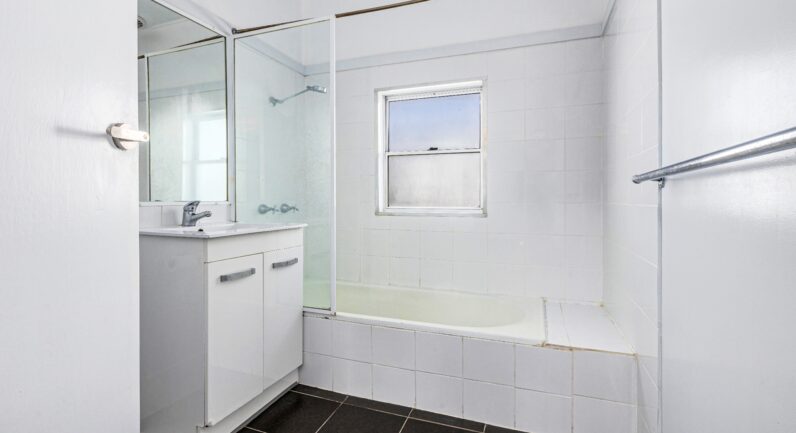 49 Clarence Ryan Avenue, West Kempsey NSW 2440