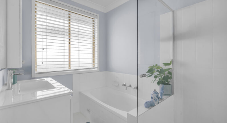 7 Nott Place, Mount Annan NSW 2567