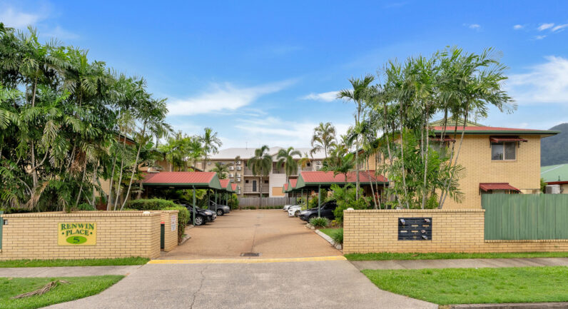 8/5 Grantala Street, Manoora QLD 4870