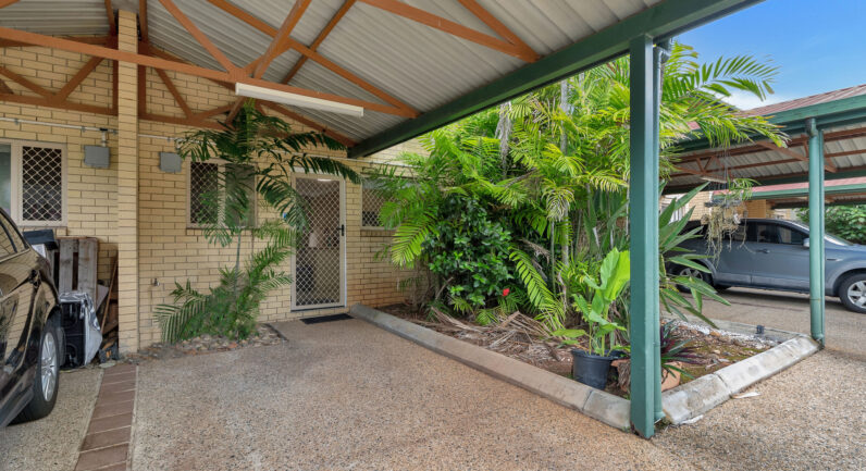 8/5 Grantala Street, Manoora QLD 4870