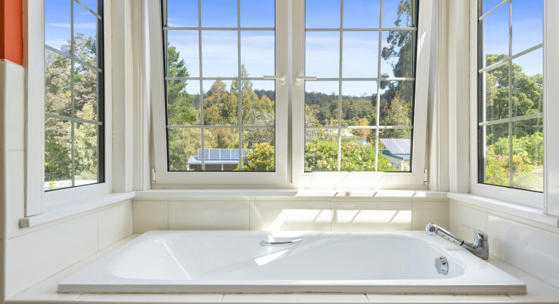 164 Saddle Road, Kettering TAS 7155