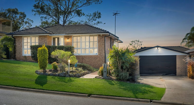 18 Fluorite Place, Eagle Vale NSW 2558