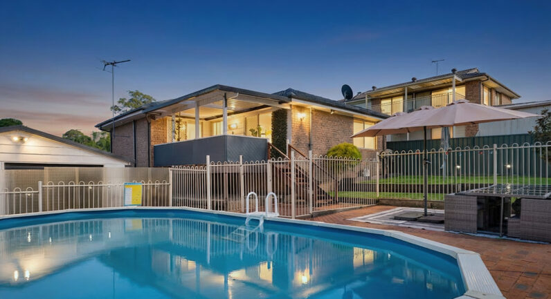 18 Fluorite Place, Eagle Vale NSW 2558