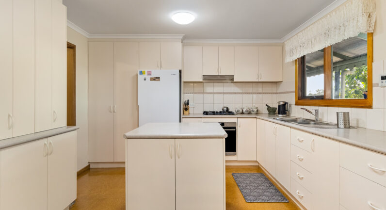 53 Sobeys Road, Napoleons VIC 3352