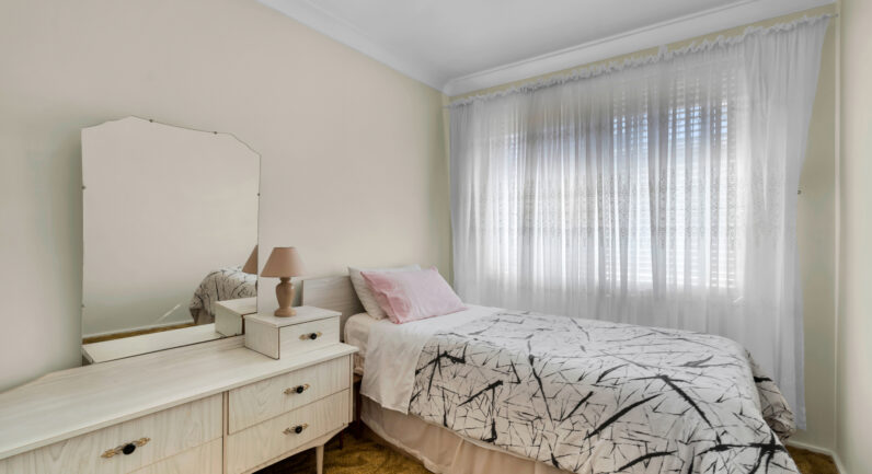 64 Macquarie Avenue, Campbelltown NSW 2560