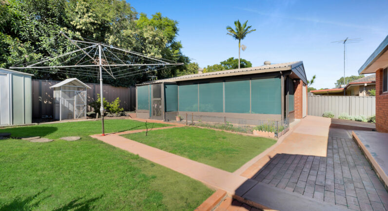 64 Macquarie Avenue, Campbelltown NSW 2560