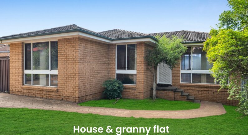 1 and 1A Turquoise Place, Eagle Vale NSW 2558