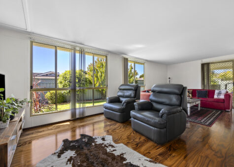 16 Reef Close