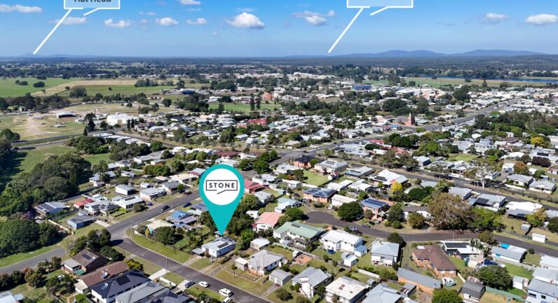 11 Carrington Street, West Kempsey NSW 2440