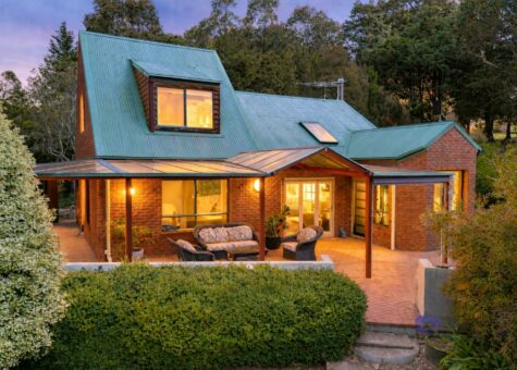 210 Groombridges Road