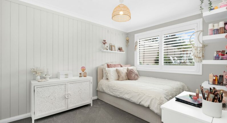 12 Langshan Street, Spring Farm NSW 2570