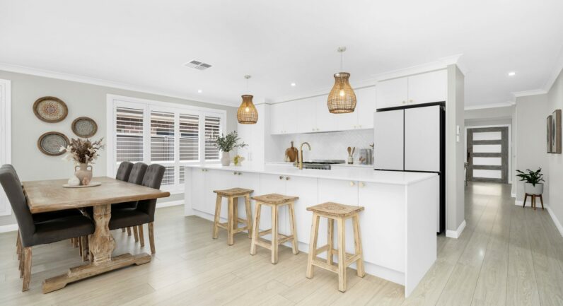 12 Langshan Street, Spring Farm NSW 2570