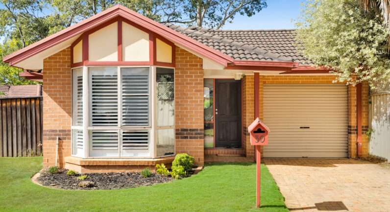 30 Manning Place, Currans Hill NSW 2567