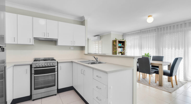 30 Manning Place, Currans Hill NSW 2567