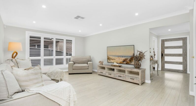 12 Langshan Street, Spring Farm NSW 2570