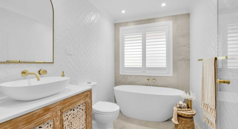12 Langshan Street, Spring Farm NSW 2570