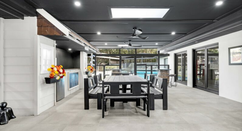 1 Sickles Drive, Grasmere NSW 2570