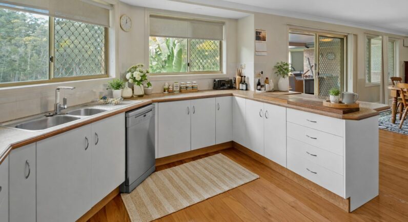 63 Stanley Folkard Place, South Kempsey NSW 2440