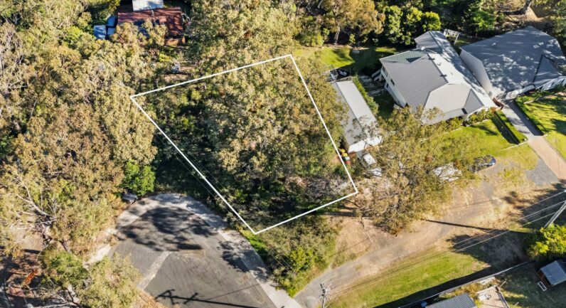 1 Casuarina Street, Hill Top NSW 2575