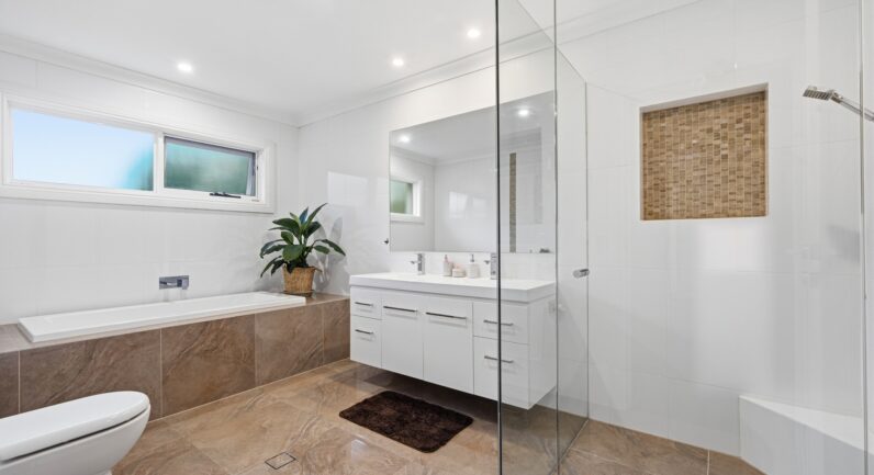 98 Kooloona Crescent, West Pymble NSW 2073
