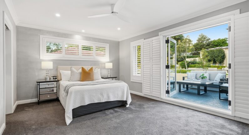 98 Kooloona Crescent, West Pymble NSW 2073
