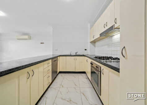 10/478 Church Street