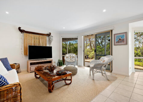 6 Birramal Drive