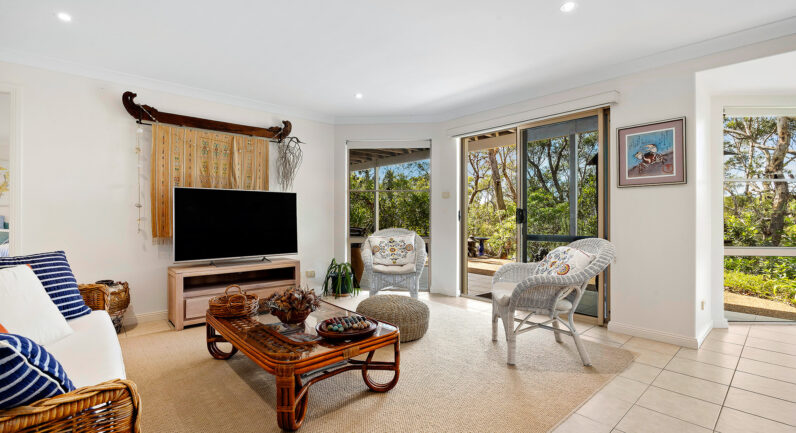 6 Birramal Drive, Dunbogan NSW 2443