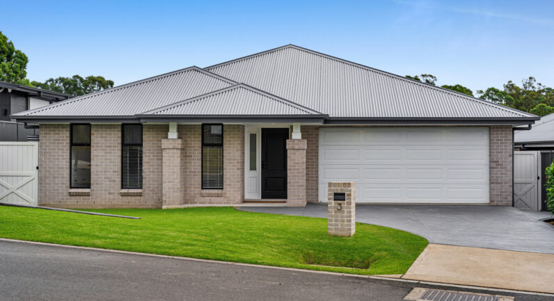 3 Bangalay Road, Tahmoor NSW 2573
