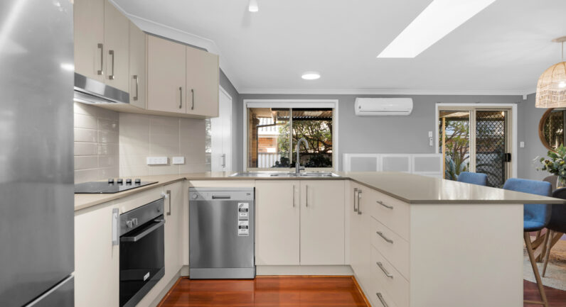 37 Withnell Crescent, St Helens Park NSW 2560
